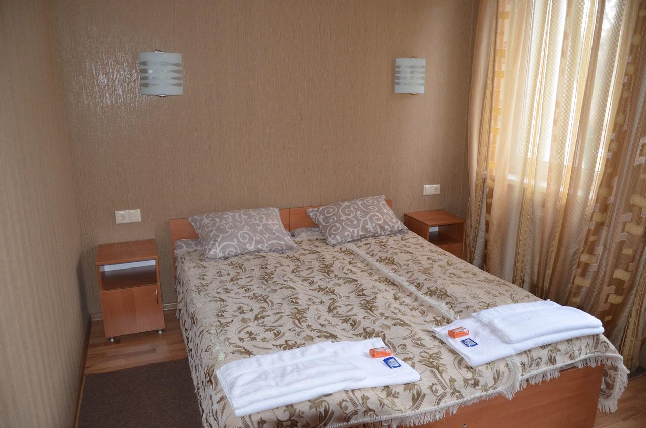 Atlant Hotel Ostroh 客房 照片